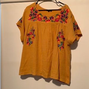 Yellow floral top from chic soul